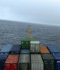 Ariane Pauls, 6058 x 2438 x 2591, 2006, video installation, 6� loop, DV PAL, colour, sound.