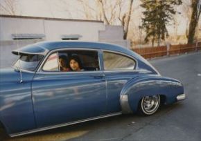Meridel Rubenstein, Donaldo Valdez, El guique, ’49 Chevy from “The Lowriders, Portraits from New Mexico,” 1980, Colour coupler print, 35.6 x 43.2 cm, @ Meridel Rubenstein