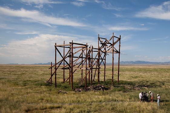 Teresa Hubbard / Alexander Birchler, Production still, Giant 2014,Photo Credit: Chris Austin, Courtesy of Tanya Bonakdar Gallery, New York and Lora Reynolds Gallery, Austin