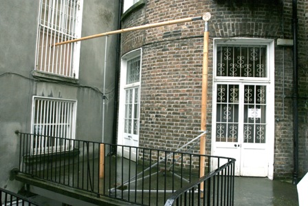 John Beattie - The Artist Studio, installation, The Goethe Institute, Return Gallery, Dublin 2010, curated by Jonathon Carroll John Beattie - The Artist Studio, installation, The Goethe Institute, Return Gallery, Dublin 2010, curated by Jonathon Carroll